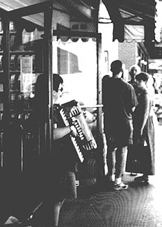 Accordion player at Sunseri's