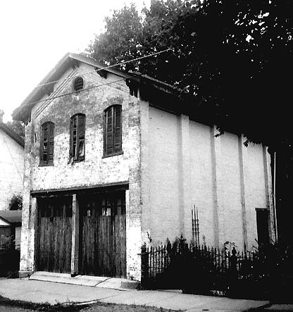 An Italianate carriage house